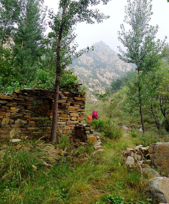 蒙山三十六计之十六：雨潜麻峪环古寺