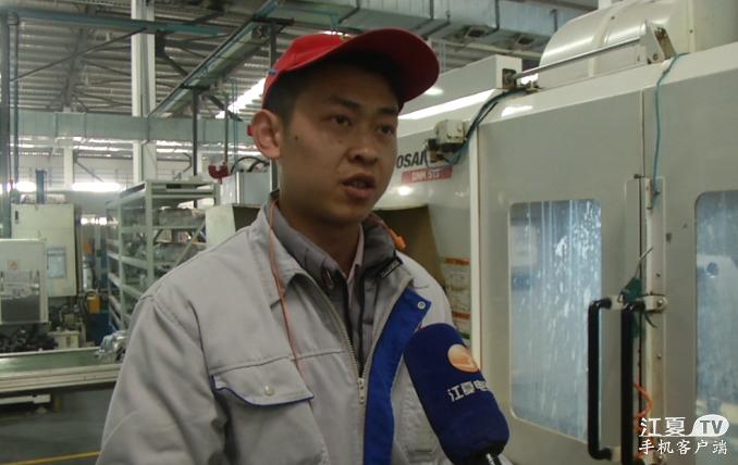 “打工三年车房齐全”金水闸的倪根夫妇讲述打工的幸福生活