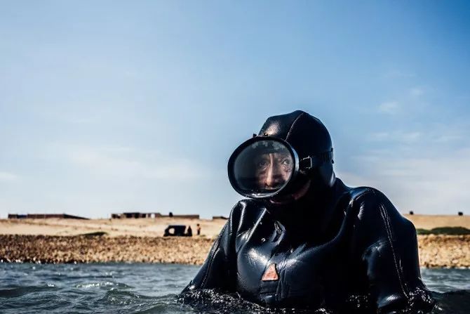 瀹夊痉鐑堟柉鎽勫奖鑾峰,淇勭綏鏂柊闂绘憚褰卞鍥剧墖