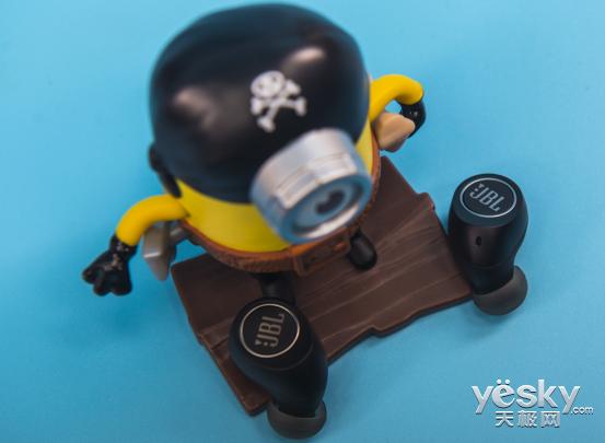 我不受线JBLFREE真无线蓝牙耳机评测