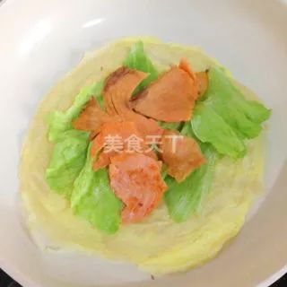 懒人煎饼两分钟就搞定了,一分钟教会你做正宗的煎饼果子