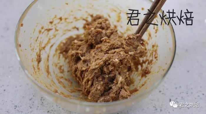 动手自己做美食肉饼看着就有食欲,适合老人吃的肉饼的做法