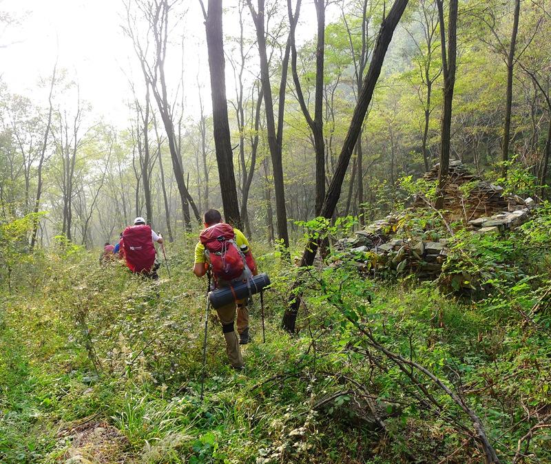 蒙山三十六计之十六：雨潜麻峪环古寺