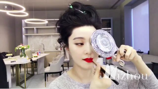 范冰冰在小红书晒面膜,遭到了代购们的集体*制抵**