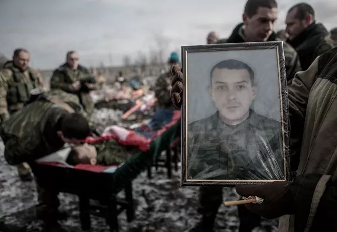 瀹夊痉鐑堟柉鎽勫奖鑾峰,淇勭綏鏂柊闂绘憚褰卞鍥剧墖