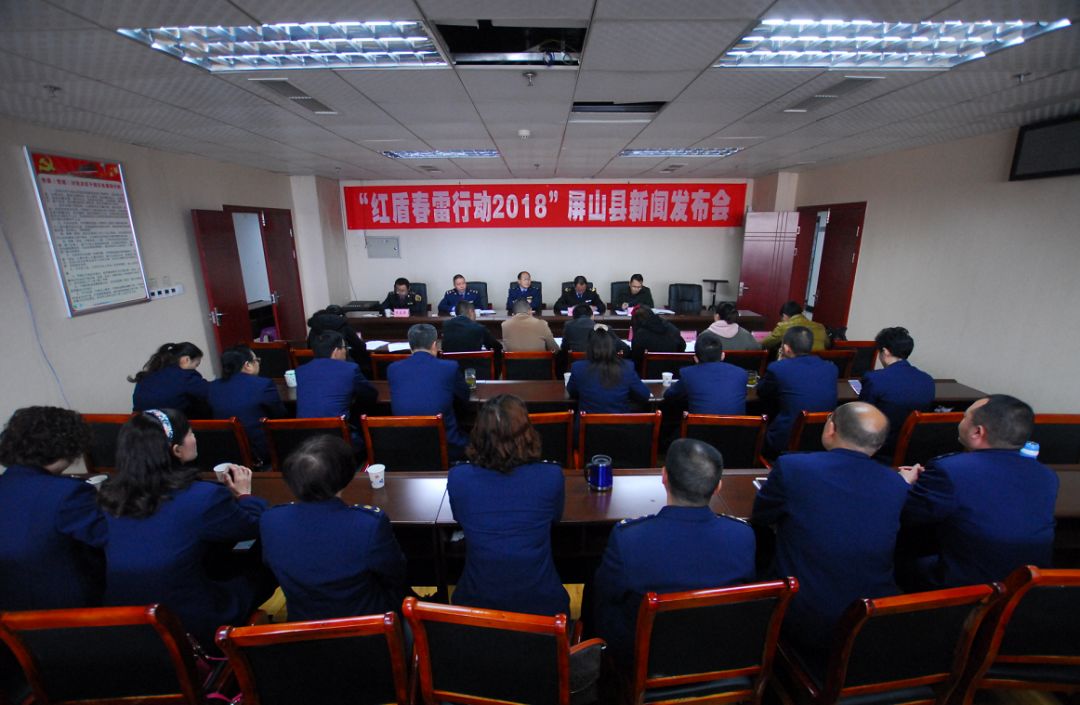 警方查获耐克假鞋,宜宾耐克阿迪假货事件