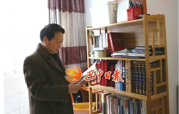 TA家是巴中“书香人家”典范,四个子女三个考上重点大学~