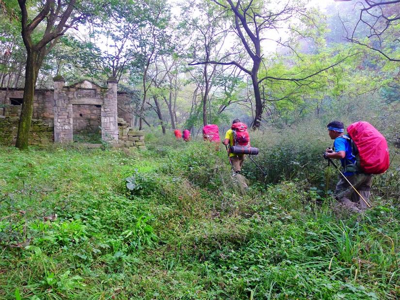 蒙山三十六计之十六：雨潜麻峪环古寺