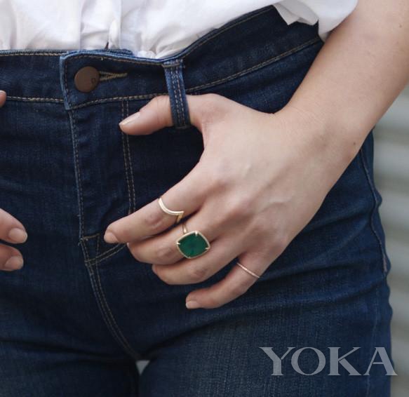 ins上最火的戒指叠戴方法,素圈粗戒指叠搭戴法