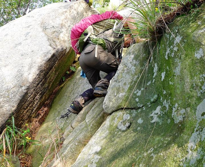蒙山三十六计之十六：雨潜麻峪环古寺