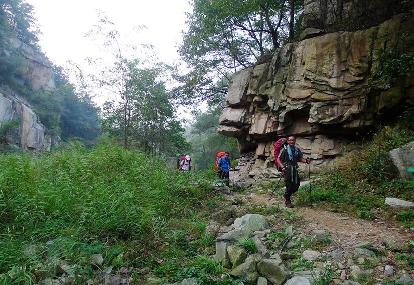 蒙山三十六计之十六：雨潜麻峪环古寺