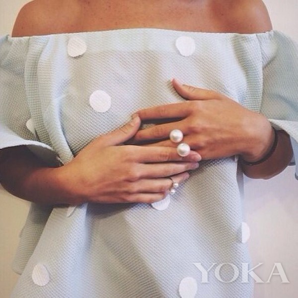 ins上最火的戒指叠戴方法,素圈粗戒指叠搭戴法