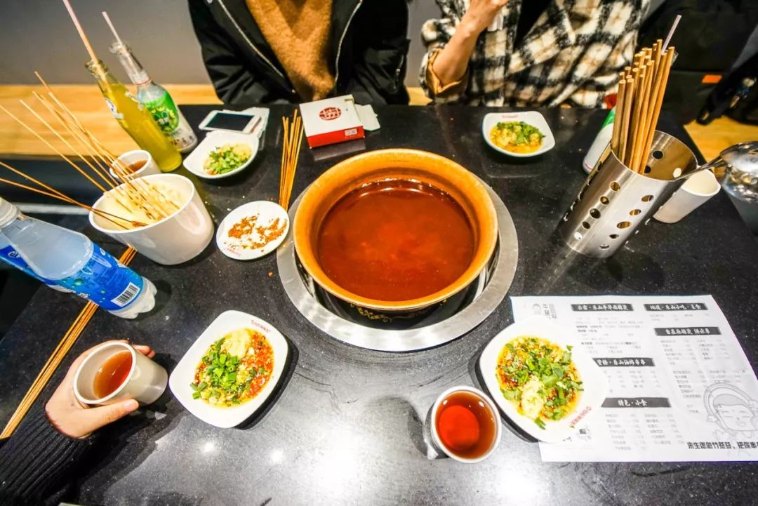 牛华八婆麻辣烫成都高新区,牛华八婆麻辣烫春熙路店