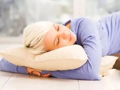 健康肩颈枕头,睡觉不伤颈椎的枕头