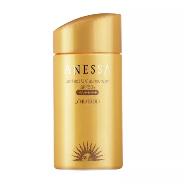 其实防晒是一年四季必备的,防晒都用不对脸上铁定老10岁