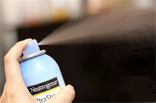 其实防晒是一年四季必备的,防晒都用不对脸上铁定老10岁