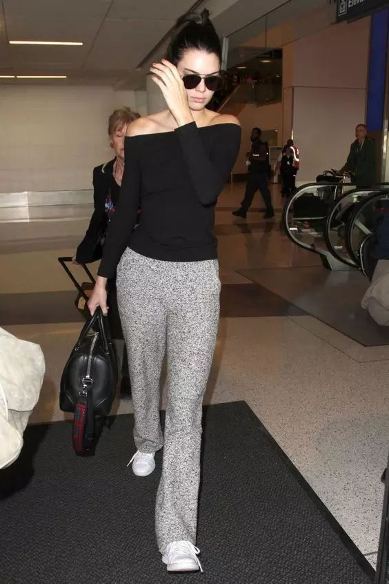 阔腿裤太宽没时间换了,阔腿裤太宽了改窄会影响裤型吗