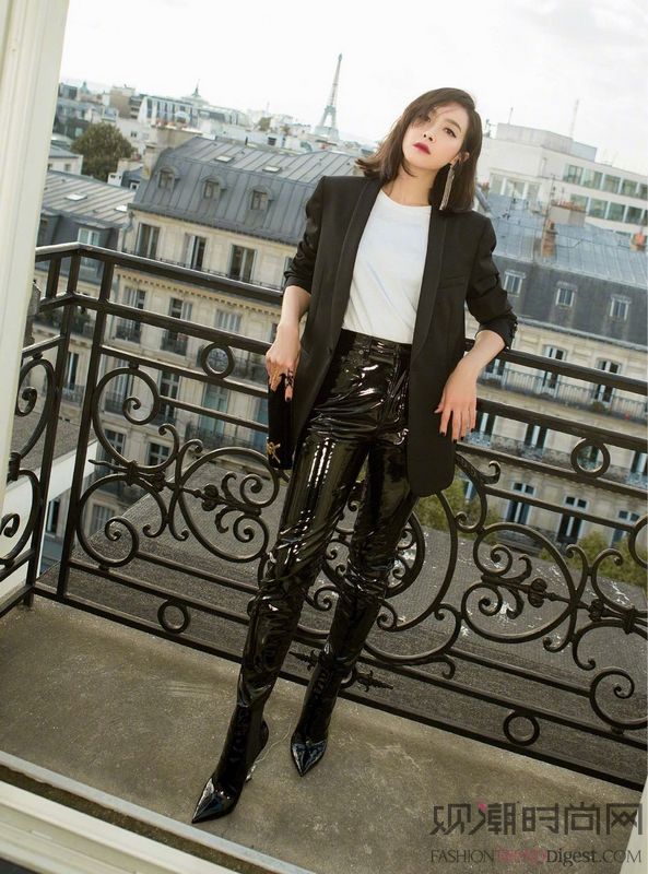 酷girl穿搭秋冬套装,姑娘们衣橱必备的单品