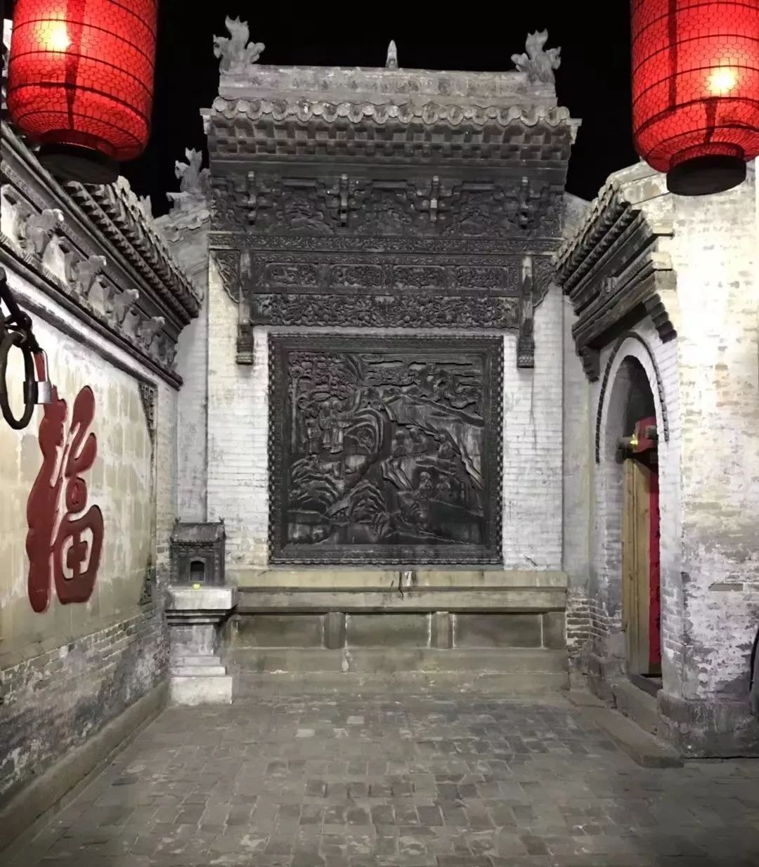 神木女人逛街,神木艺术品女孩子