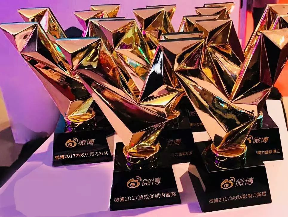 291万粉丝，背靠游戏MCN，一个超级微博大V的佛系成长史