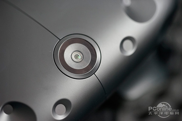 小编要吃土了！花几个月工资怒入HTCVive开箱