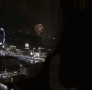 美爆了广州小蛮腰夜景,美爆了的紫色烟花