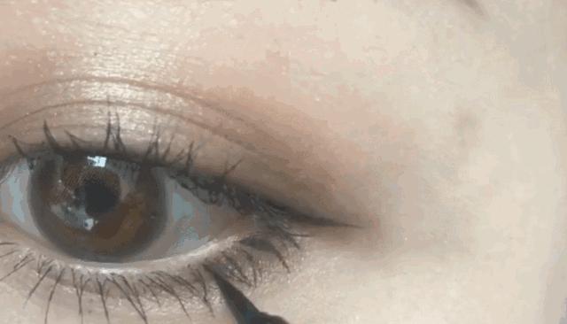 技巧分享｜吃下这7招，睫毛精根根分明还能卷翘，一整天的小心机就都拿下了！