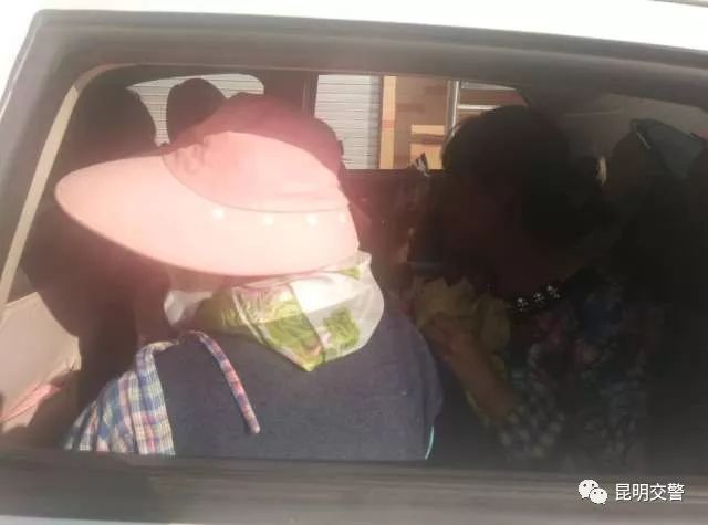 50座客车超员2人怎么算,小汽车坐几个人算超员