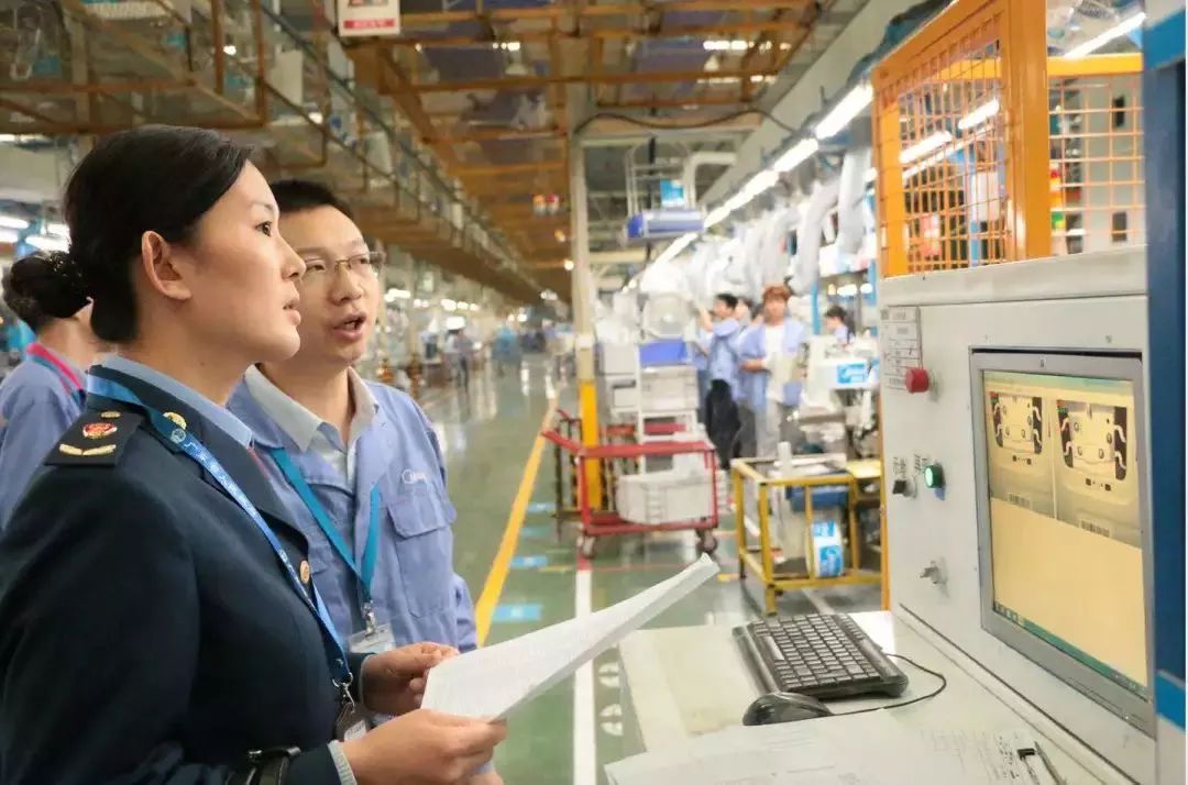 这里有女神你了，快来看