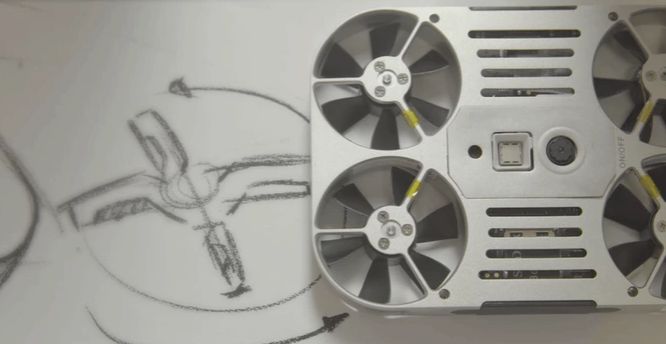 藏在手机壳里放口袋就能带走,这么小的黑科技无人机还是第一次见