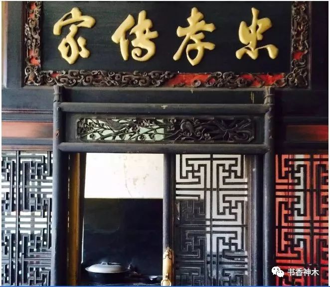 神木女人逛街,神木艺术品女孩子