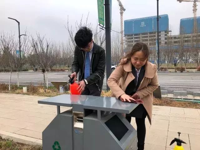 弘扬雷锋精神志愿服务暖人心,志愿者在行动践行新时代雷锋精神