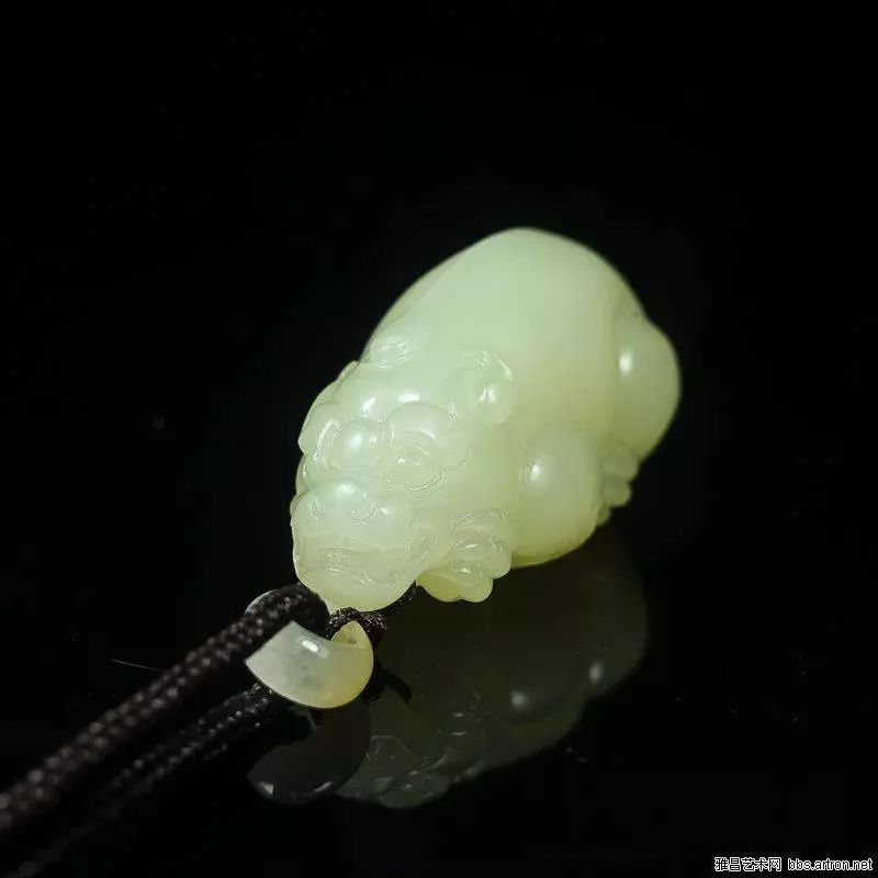 首饰你戴对了吗,玉石首饰搭配爱美的女士必备