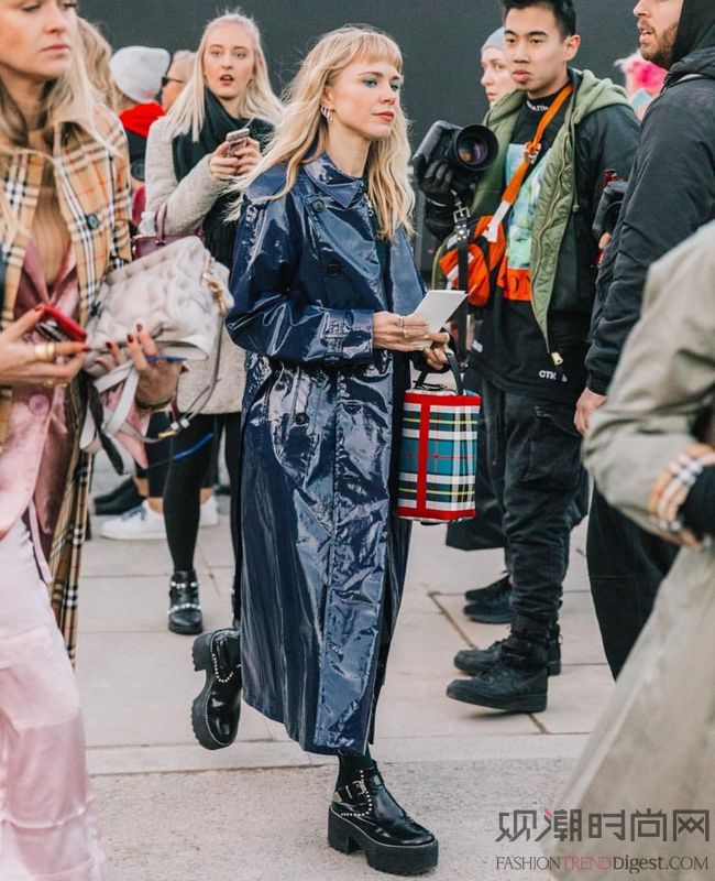 酷girl穿搭秋冬套装,姑娘们衣橱必备的单品