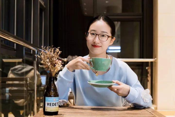 为半边天点赞,为我们的半边天点赞送花