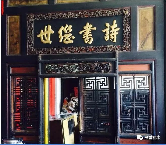 神木女人逛街,神木艺术品女孩子