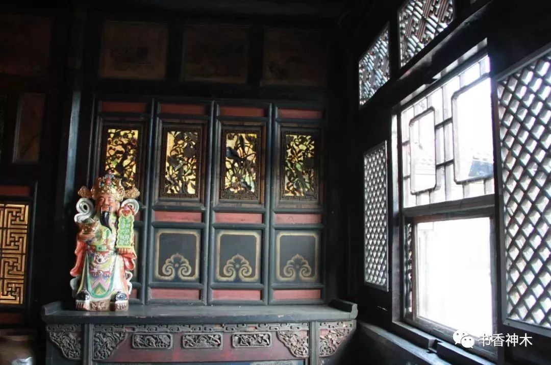 神木女人逛街,神木艺术品女孩子