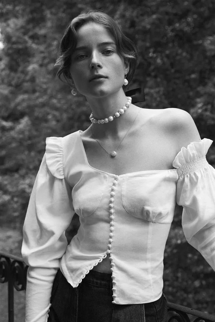 今年最流行的小方领,方领上衣高级感新款