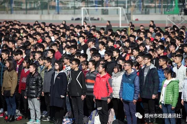 郑州一中韩松个人资料,名校之名在于名校长还是名师