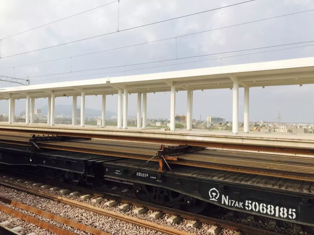 昆明到大理动车途经哪三站,昆明到大理的动车大理站