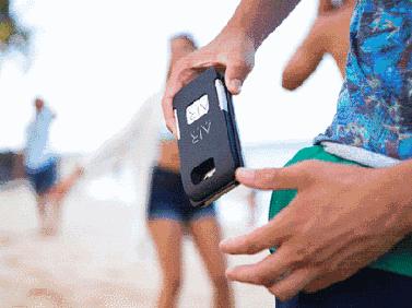 藏在手机壳里放口袋就能带走,这么小的黑科技无人机还是第一次见