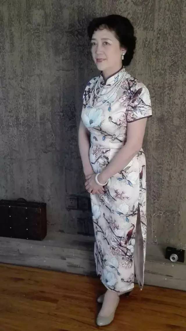 为半边天点赞,为我们的半边天点赞送花