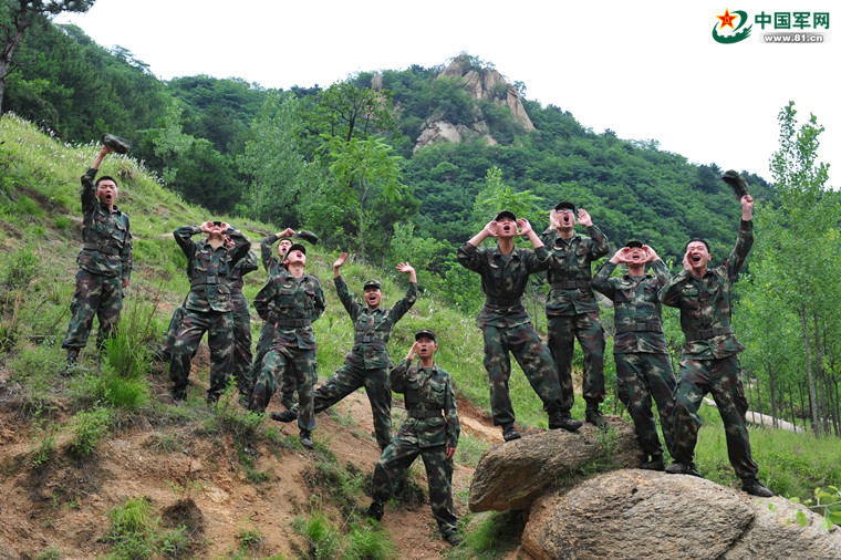这里的官兵虽然缺阳光，但从不缺少爱
