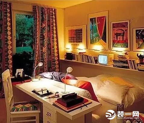 小卧室空间不够不妨做个榻榻米,小户型卧室要不要做衣柜