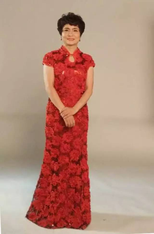 为半边天点赞,为我们的半边天点赞送花