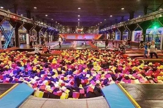 上海宝山乐翻天蹦床公园,蹦床主题公园宝山新杨湾