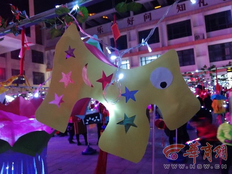 亲子灯笼手工制作中秋彩灯,手工制作小灯笼里放的灯光