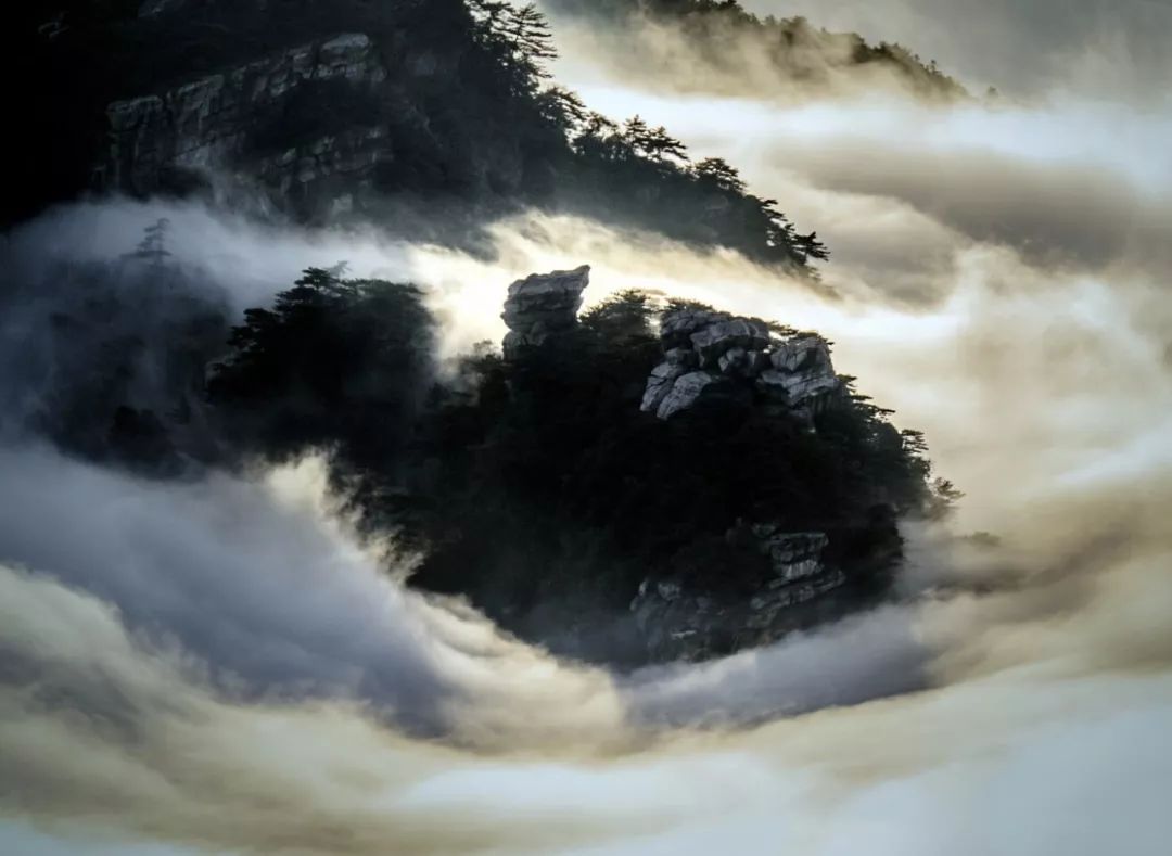 云雾庐山旅游攻略,庐山雾景旅游