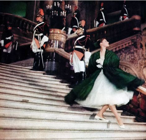 史上最悲壮的爱情叫纪梵希与赫本,有一种真挚的友谊叫赫本与纪梵希