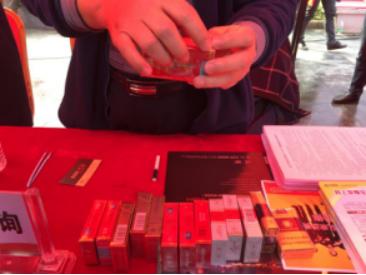 烟的真假教你一招搞定,怎么查验烟的真伪